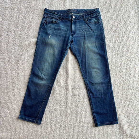 DL1961 Riley Boyfriend Jeans with Relaxed Fit - Picture 8 of 15